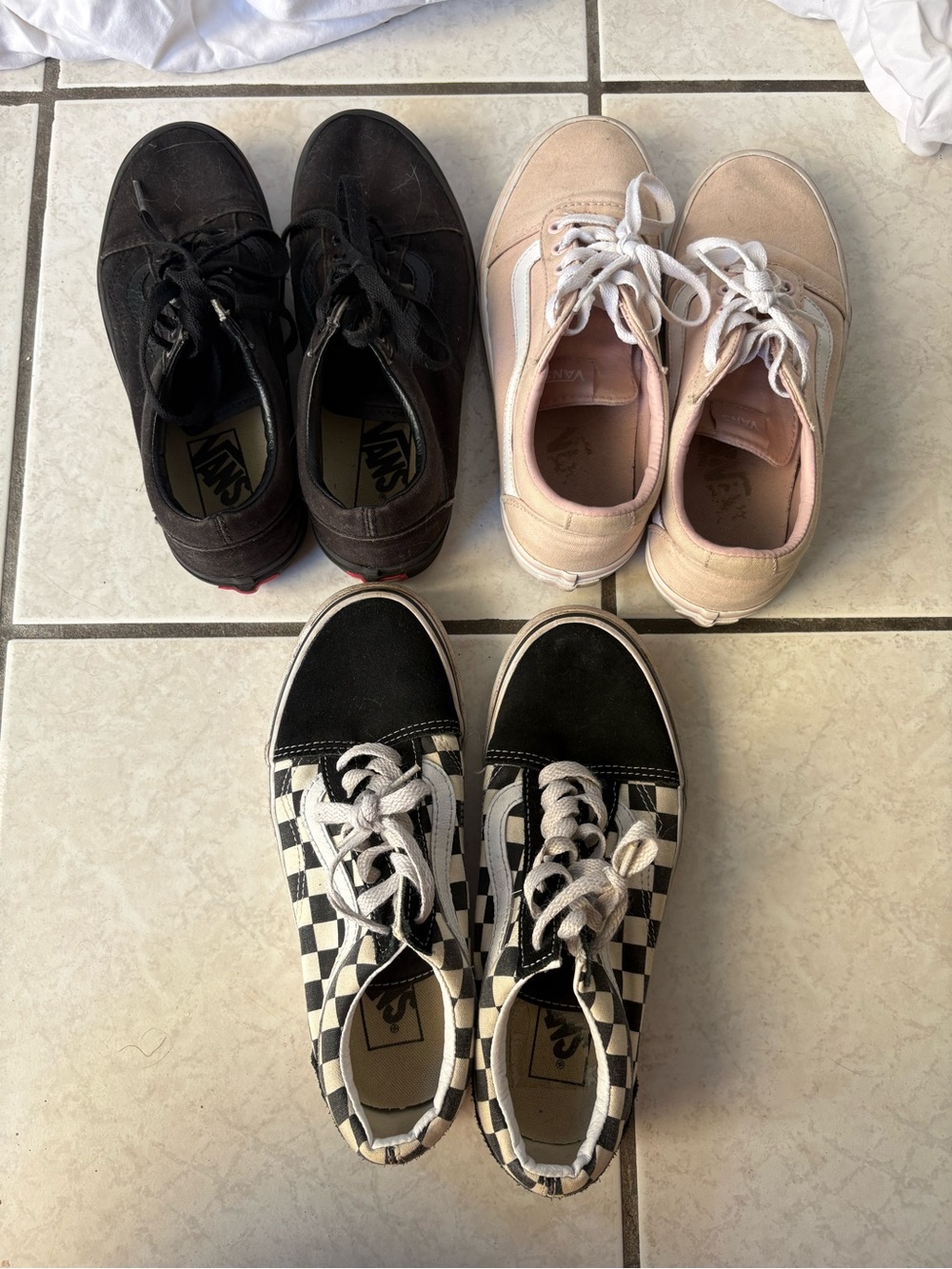 3 pairs of vans checkered, all black, pink and white
